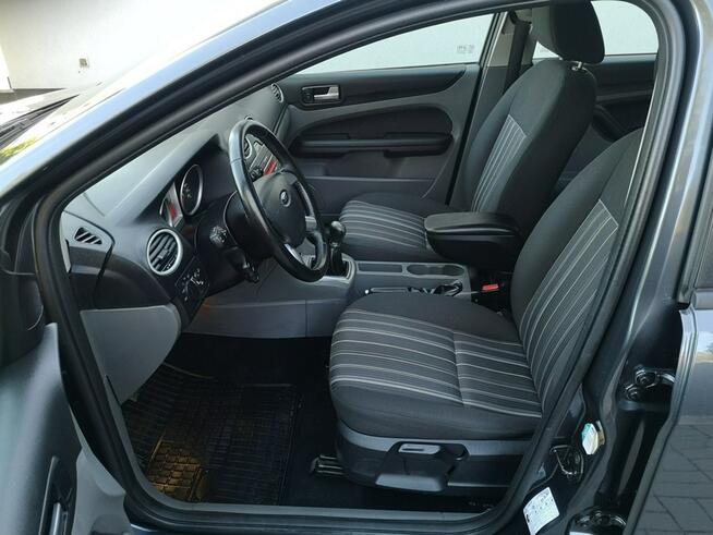 Ford Focus 1,8 16v 125KM Klimatyzacja Elektryka Sensory Halogeny Gwarancja