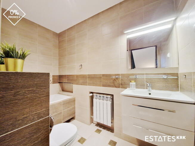 Dom wolnostojący, 5 pokoi, duży taras, dwie łazien