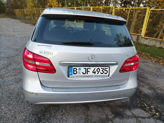 Mercedes B 180 import niemcy STAN BDB opłaty w cenie auta