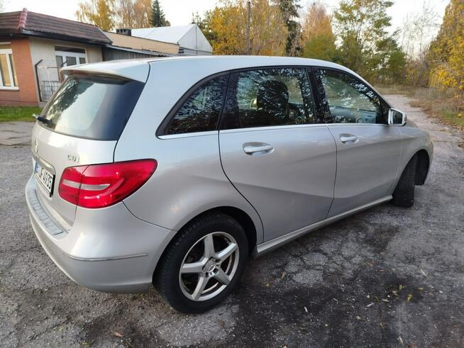 Mercedes B 180 import niemcy STAN BDB opłaty w cenie auta