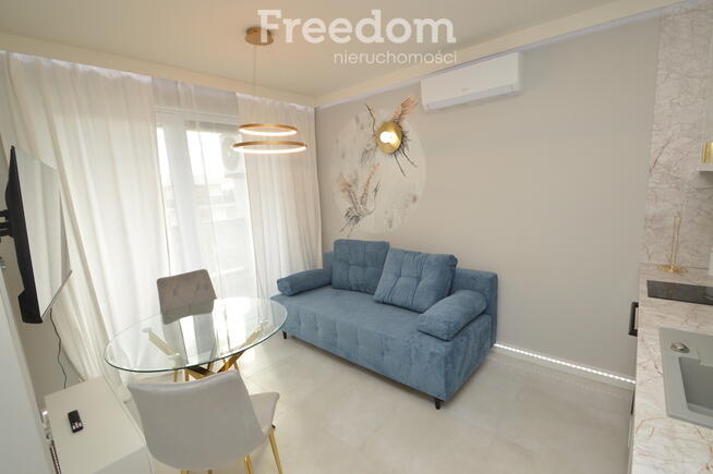 Nowy apartament z balkonem.