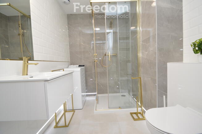 Nowy apartament z balkonem.