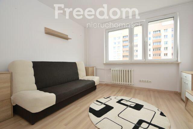 2 pokoje z balkonem, oddzielna kuchnia