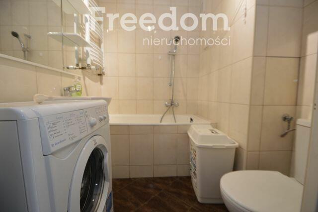 2 pokoje z balkonem, oddzielna kuchnia