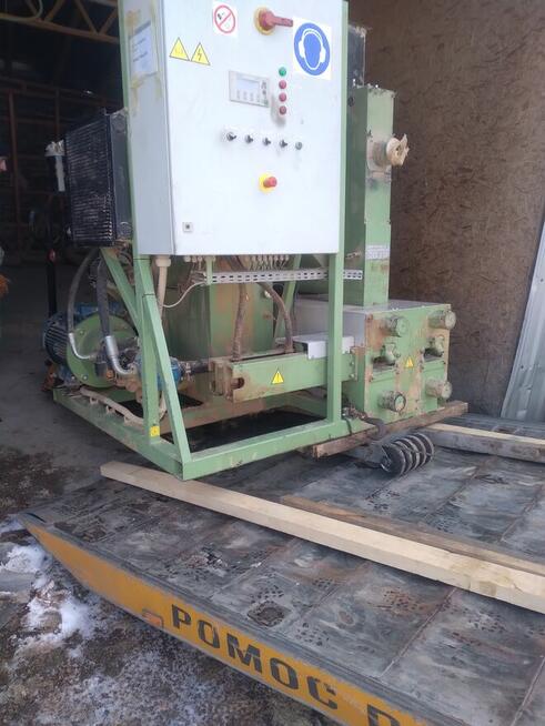 Brykieciarka Winter-Holztechnik BP 420 A, 2011 rok.