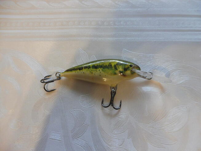 Wobler Dorado Invader 5cm 3,3g / kolor BS /tonący