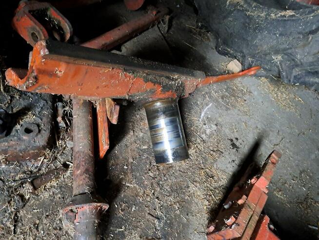 pług kverneland części wieżyczka 160