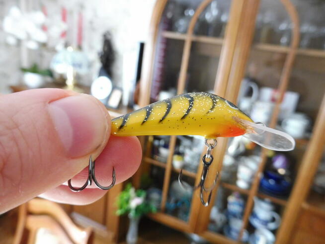 Wobler Gębski z Lędyczka żółto-czarno-złoty 3,5cm - 2,5g