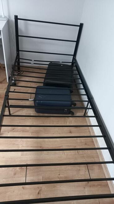 sprzedam łóżko metalowe 90/200