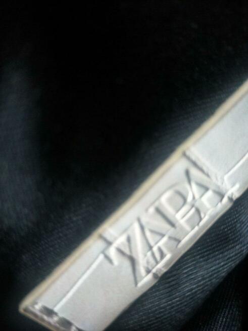 Torebka ze skóry marki Zara