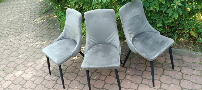3 Ładne welurowe krzesła NEW HOME