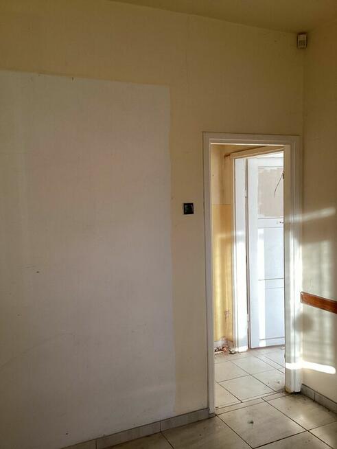 Duży lokal handlowo-usługowy. Parter,2 wejścia,4xwc, witryny