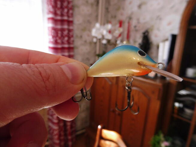 Wobler Ireneusza Gębskiego 3,5cm 3g niebiesko-perłowy