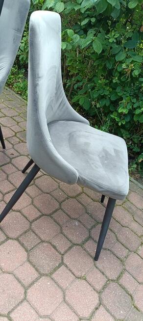 3 Ładne welurowe krzesła NEW HOME