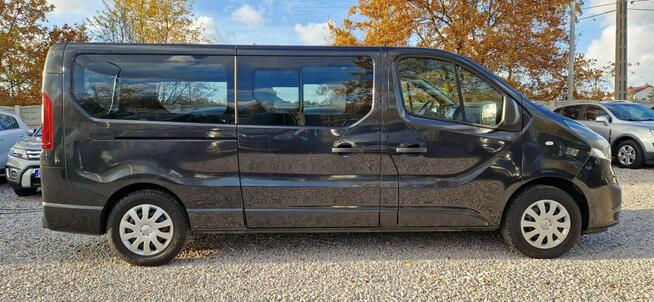 Opel Vivaro Do Przewozu Osób Niepełnosprawnych