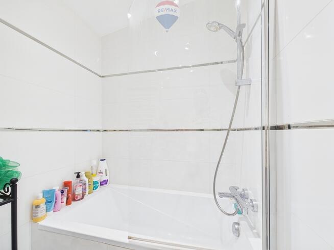 Komfortowy dom z dużą działką i tarasami