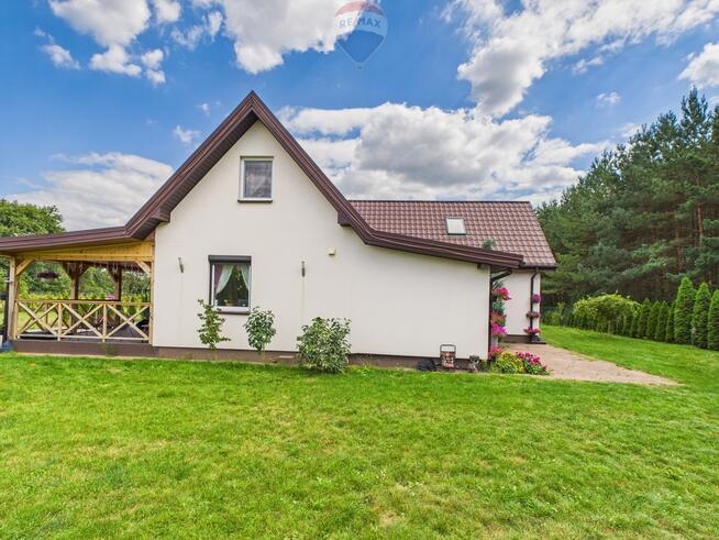 Komfortowy dom z dużą działką i tarasami