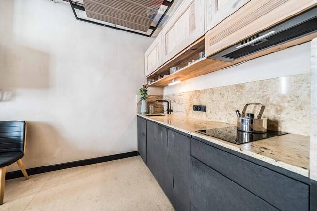 Przestronne mieszkanie biuro kamienica Łazarz