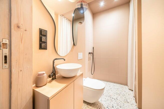 Przestronne mieszkanie biuro kamienica Łazarz