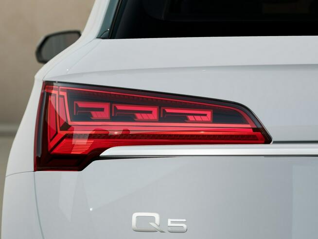 Audi Q5 LeasingOd104%_MatrixLED_Ambiente_Kamera_3-strefy_Virtual_SoundSystem_