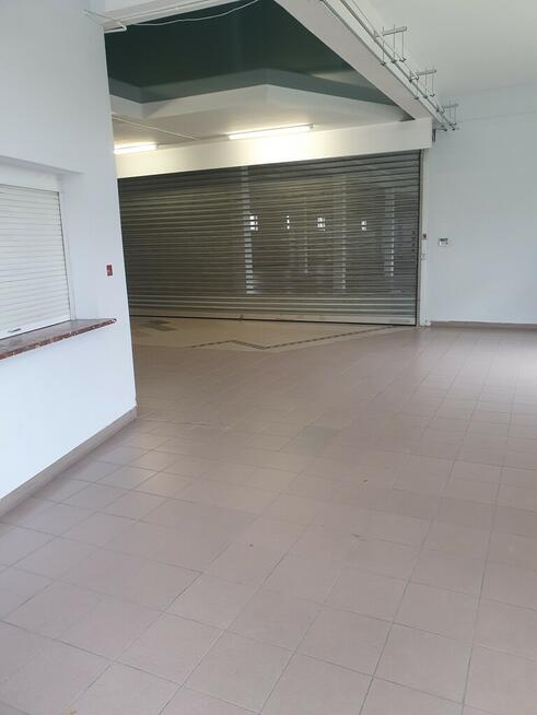 Duży lokal użytkowy w Tarnowie–836 m² z parkingiem