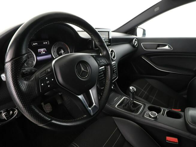 Mercedes A 180 klimatyzacja półskóra kamera cofania multifunkcja