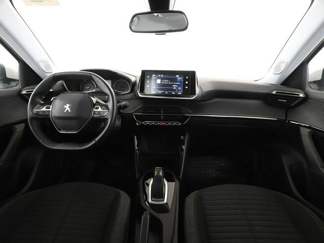 Peugeot 2008 automat LED klima auto kamera i czujniki parkowania