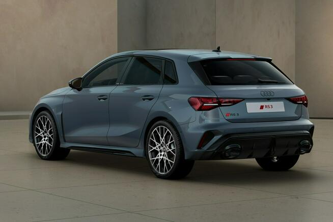 Audi RS3 LeasingOd104%_MatrixLED_SONOS_Panorama_Alcantara_CarPlay_WydechRS_FV23