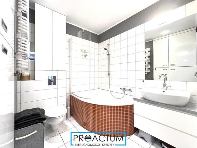 Słoneczne 2-pok. - balkon - centrum - winda