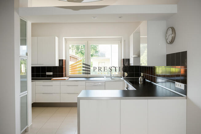 Dom na wynajem najlepiej także na biuro.