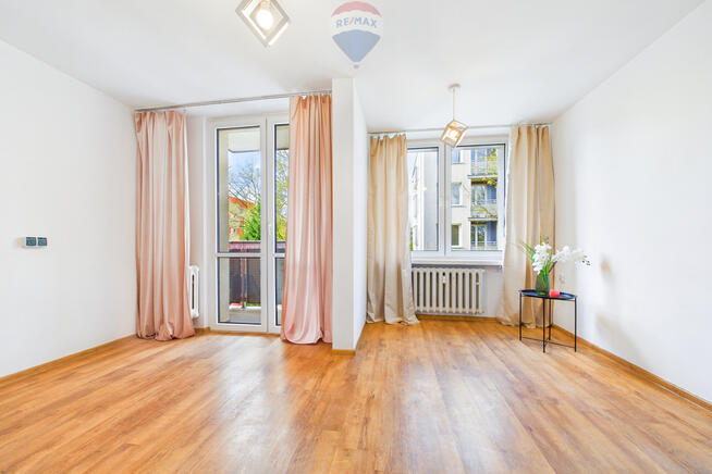 Na sprzedaż przestronne 3 pokoje !