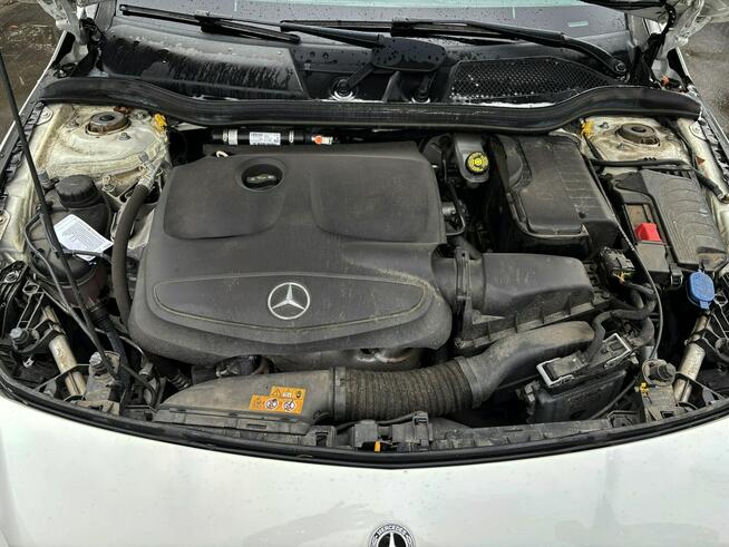 CLA 200 156km BENZYNA FULL LED kamera NAVI skóra PANORAMA serwis 2018