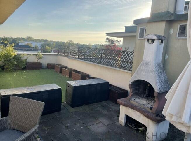 4-pokojowe mieszkanie w Markach