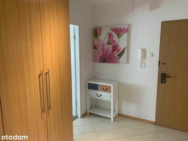 Muchobór ul Godlewskiego/ Mińska, 2.pok. kuchnia osobno