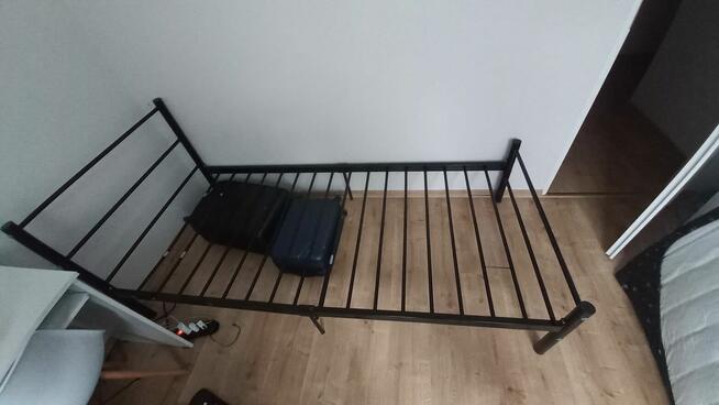 sprzedam łóżko metalowe 90/200