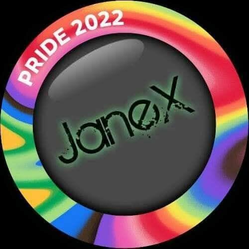 Dwóch mężczyzn.Zakladanie ogrodów, sprząta