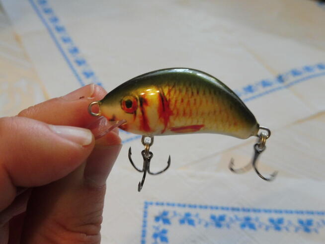 Wobler Kenart Hunter 4cm 4g, kolor NG