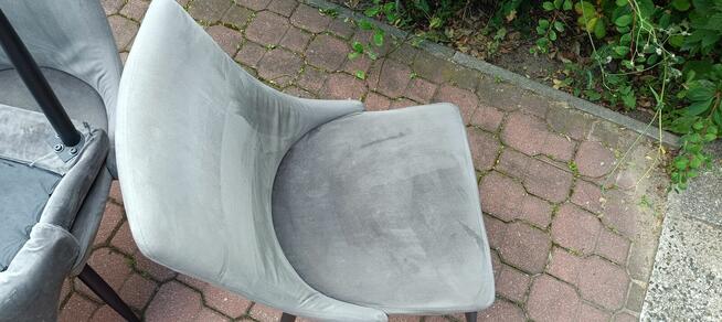 3 Ładne welurowe krzesła NEW HOME