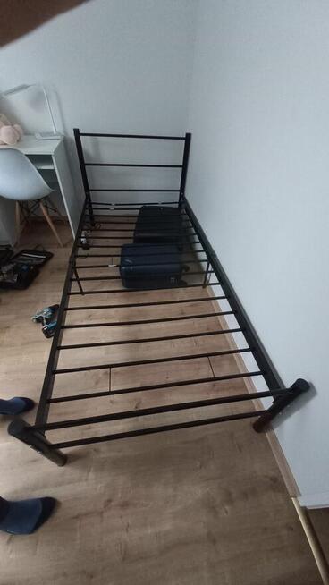 sprzedam łóżko metalowe 90/200