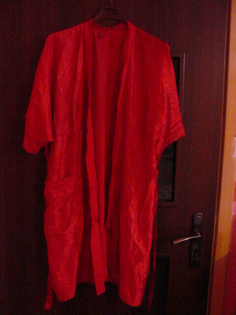 Damski, satynowy,czerwony szlafrok