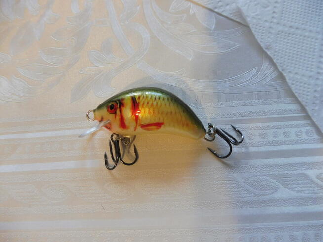 Wobler Kenart Hunter 4cm 4g, kolor NG