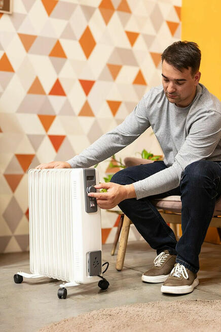 GRZEJNIK OLEJOWY 1000W/1500W/2500W 11 ŻEBER TERMOSTAT NEO