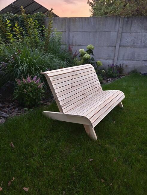 Ławka ogrodowa drewniana – solidna, wygodna i stylowa! 120x3