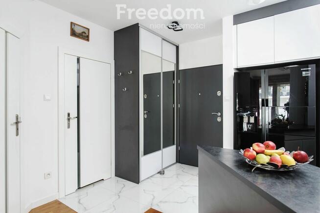 Nowoczesne mieszkanie w spokojnej okolicy.