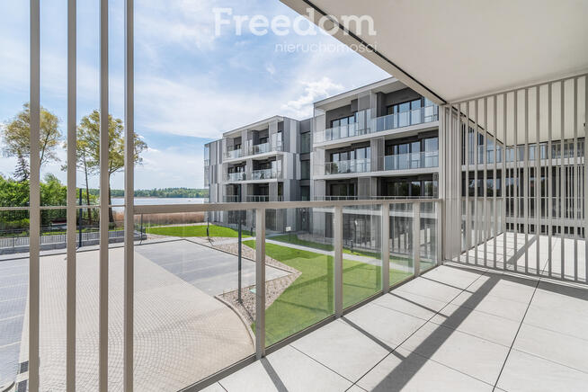 Nowoczesny apartament nad jeziorem