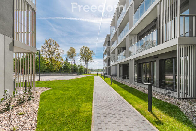 Nowoczesny apartament nad jeziorem