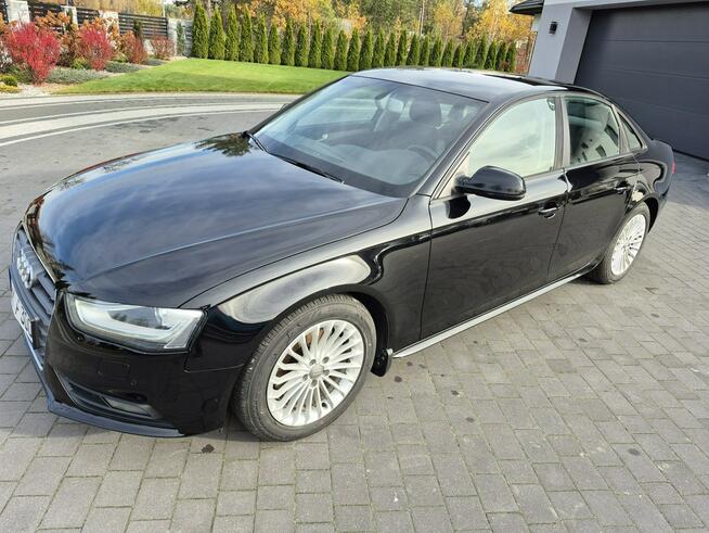 Audi A4 xenon led navi chromy ładny sedan