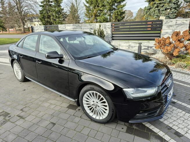 Audi A4 xenon led navi chromy ładny sedan