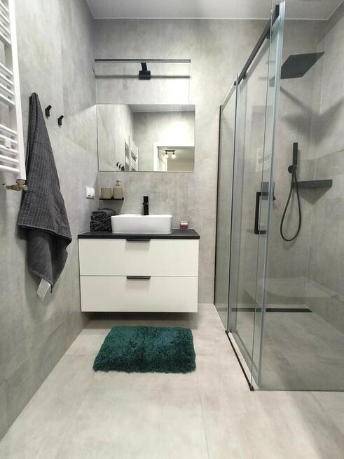 2-pokojowe mieszkanie z ogródkiem, Małe Błonia.