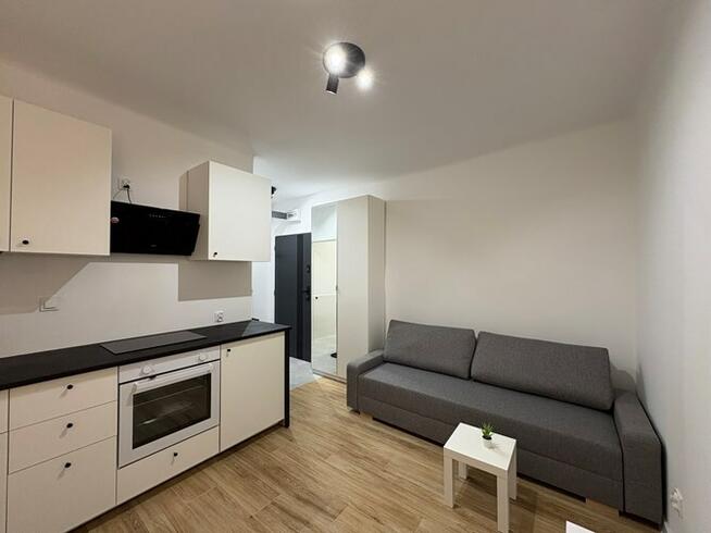 Jasna kawalerka - Bogusławskiego 15